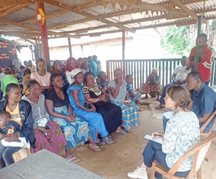 RFUK and CJJ interviewing Indigenous women in the Republic of Congo as part of the Gender Study.